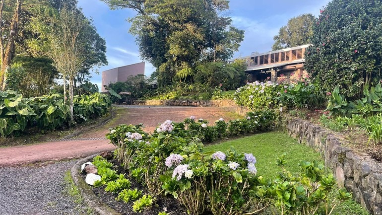 Poas Volcano Lodge